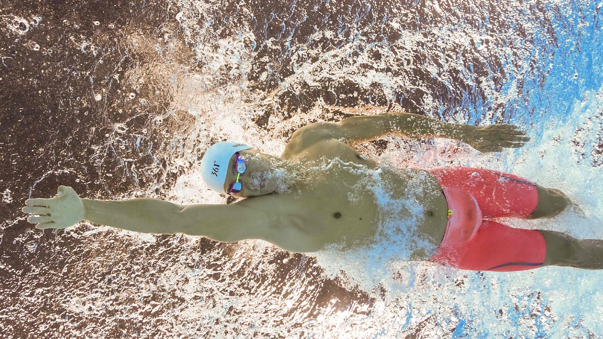 开云体育在线赛事直播-苏炳添助球队拿下关键战田径百米赛，苏炳添百米技术分析